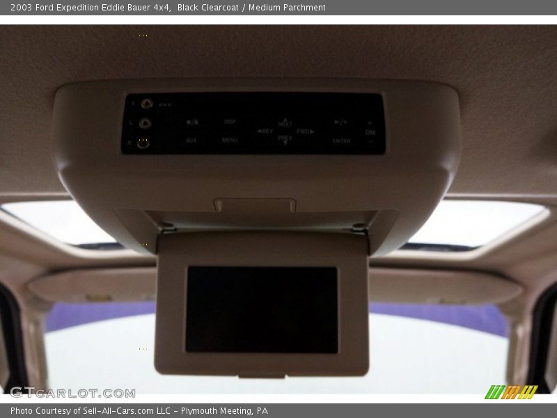 Black Clearcoat / Medium Parchment 2003 Ford Expedition Eddie Bauer 4x4