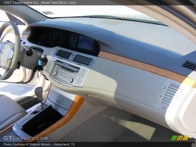 Desert Sand Mica / Ivory 2007 Toyota Avalon XLS