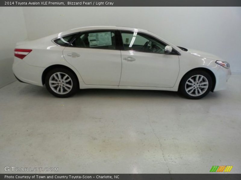 Blizzard Pearl / Light Gray 2014 Toyota Avalon XLE Premium