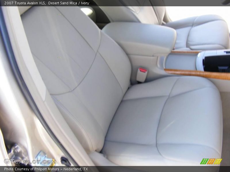 Desert Sand Mica / Ivory 2007 Toyota Avalon XLS