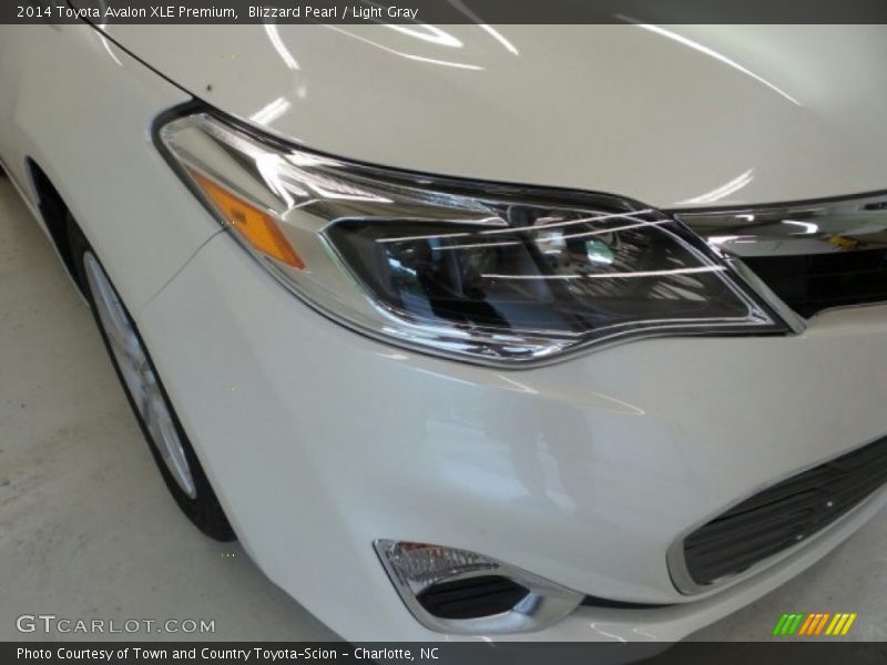 Blizzard Pearl / Light Gray 2014 Toyota Avalon XLE Premium