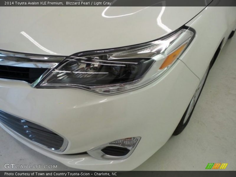 Blizzard Pearl / Light Gray 2014 Toyota Avalon XLE Premium