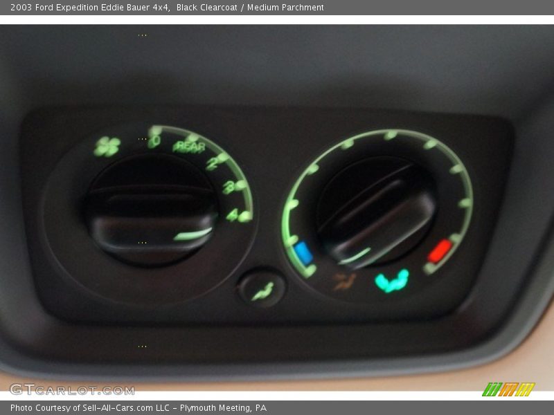 Black Clearcoat / Medium Parchment 2003 Ford Expedition Eddie Bauer 4x4