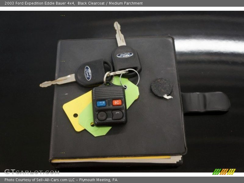 Black Clearcoat / Medium Parchment 2003 Ford Expedition Eddie Bauer 4x4