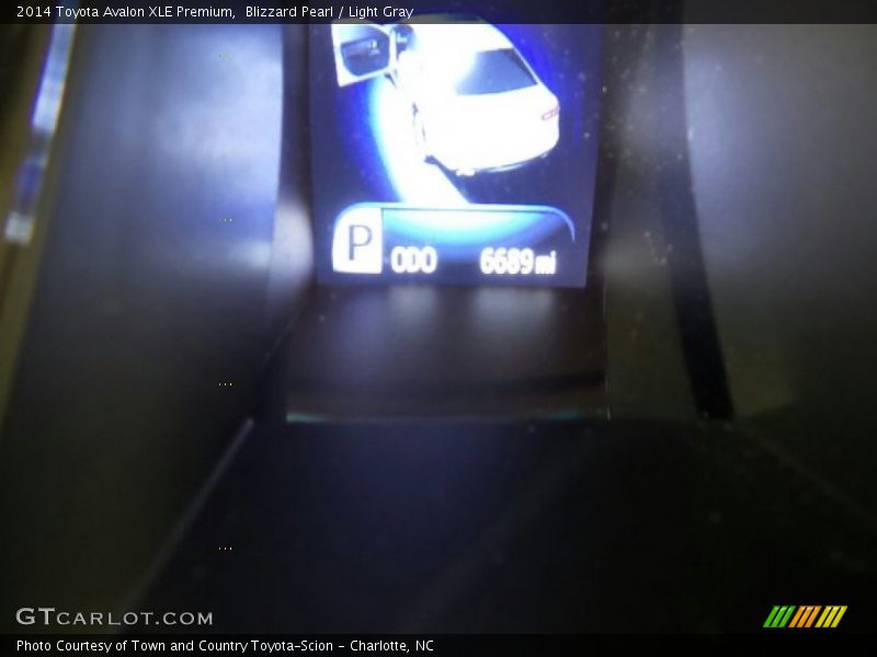 Blizzard Pearl / Light Gray 2014 Toyota Avalon XLE Premium
