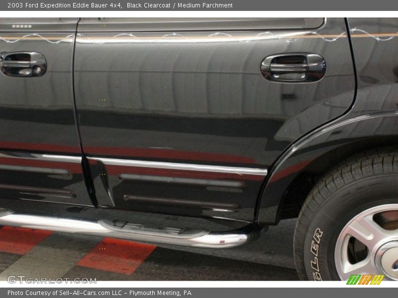 Black Clearcoat / Medium Parchment 2003 Ford Expedition Eddie Bauer 4x4
