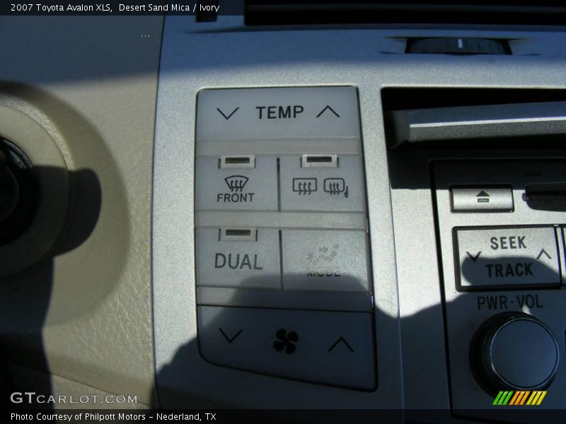 Desert Sand Mica / Ivory 2007 Toyota Avalon XLS