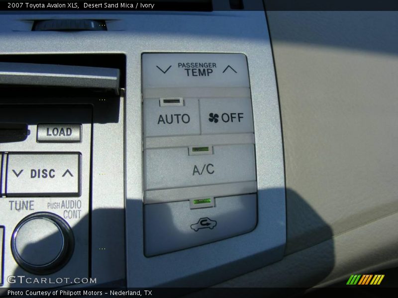 Desert Sand Mica / Ivory 2007 Toyota Avalon XLS