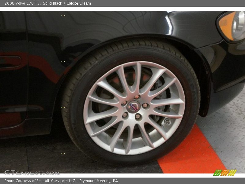Solid Black / Calcite Cream 2008 Volvo C70 T5