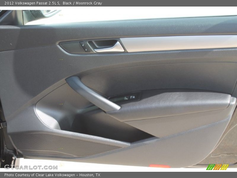 Black / Moonrock Gray 2012 Volkswagen Passat 2.5L S