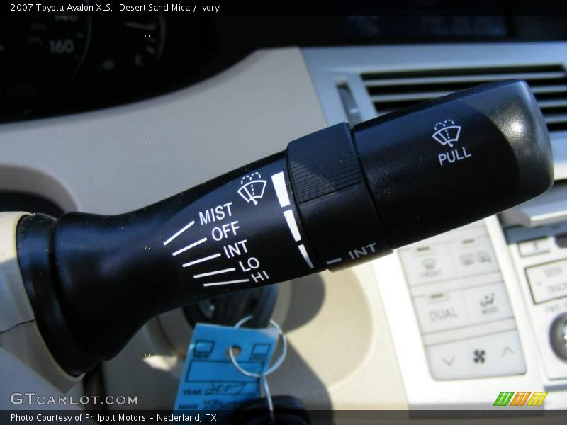 Desert Sand Mica / Ivory 2007 Toyota Avalon XLS