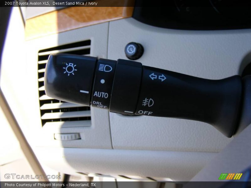 Desert Sand Mica / Ivory 2007 Toyota Avalon XLS