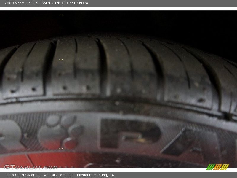 Solid Black / Calcite Cream 2008 Volvo C70 T5