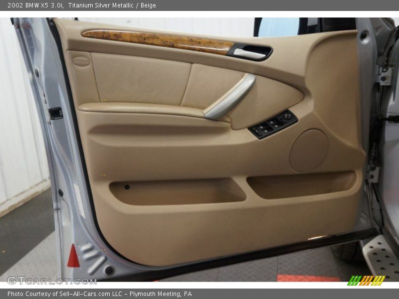 Titanium Silver Metallic / Beige 2002 BMW X5 3.0i