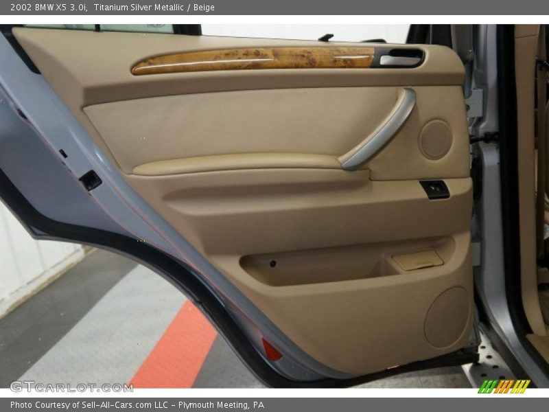 Titanium Silver Metallic / Beige 2002 BMW X5 3.0i