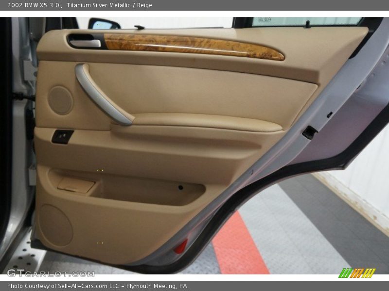 Titanium Silver Metallic / Beige 2002 BMW X5 3.0i
