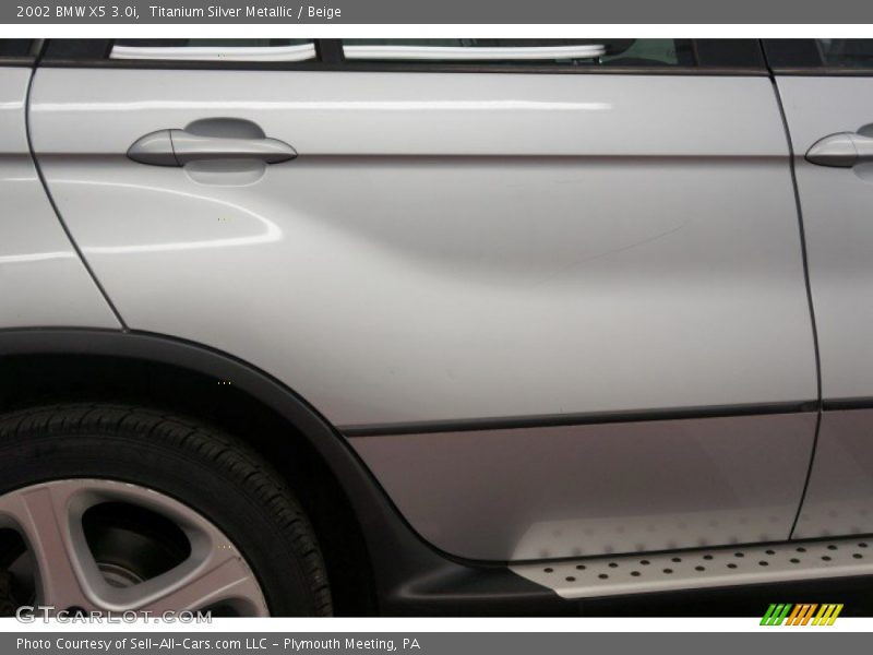 Titanium Silver Metallic / Beige 2002 BMW X5 3.0i
