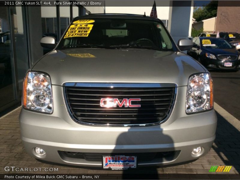 Pure Silver Metallic / Ebony 2011 GMC Yukon SLT 4x4