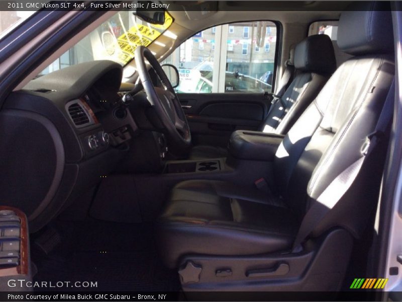 Pure Silver Metallic / Ebony 2011 GMC Yukon SLT 4x4