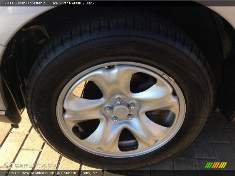 Ice Silver Metallic / Black 2014 Subaru Forester 2.5i