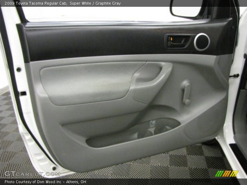 Super White / Graphite Gray 2009 Toyota Tacoma Regular Cab