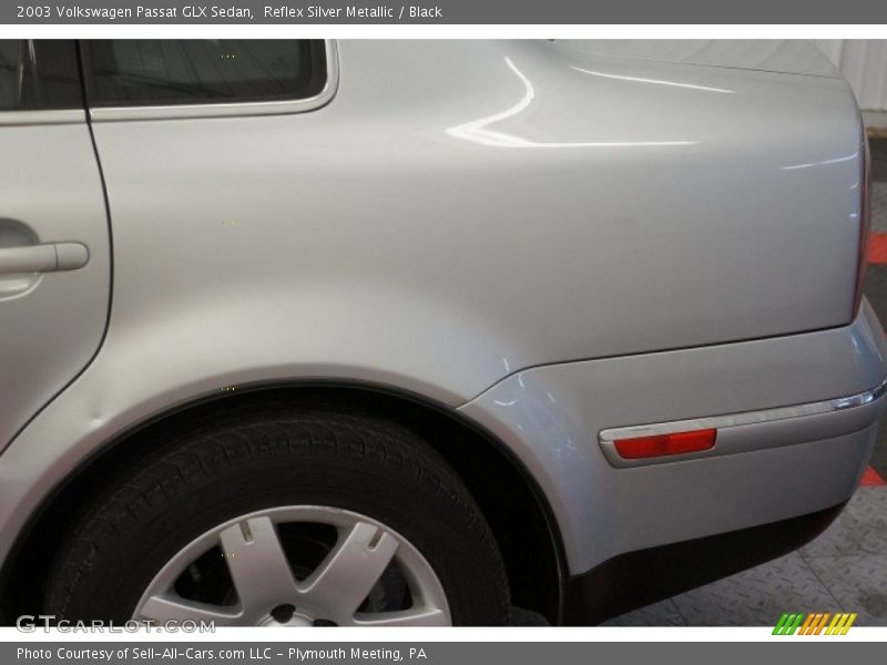 Reflex Silver Metallic / Black 2003 Volkswagen Passat GLX Sedan