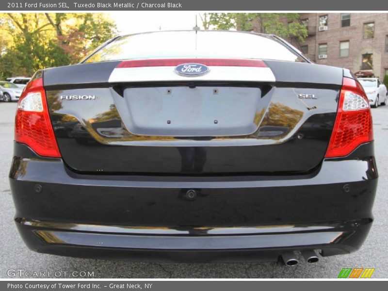 Tuxedo Black Metallic / Charcoal Black 2011 Ford Fusion SEL