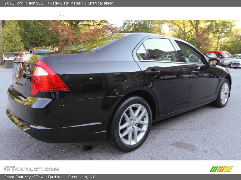 Tuxedo Black Metallic / Charcoal Black 2011 Ford Fusion SEL