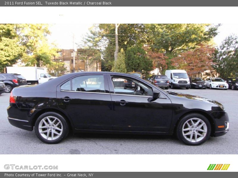 Tuxedo Black Metallic / Charcoal Black 2011 Ford Fusion SEL