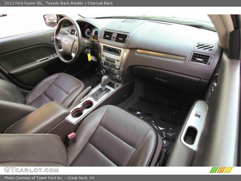 Tuxedo Black Metallic / Charcoal Black 2011 Ford Fusion SEL