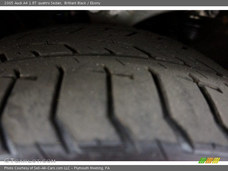 Brilliant Black / Ebony 2005 Audi A4 1.8T quattro Sedan