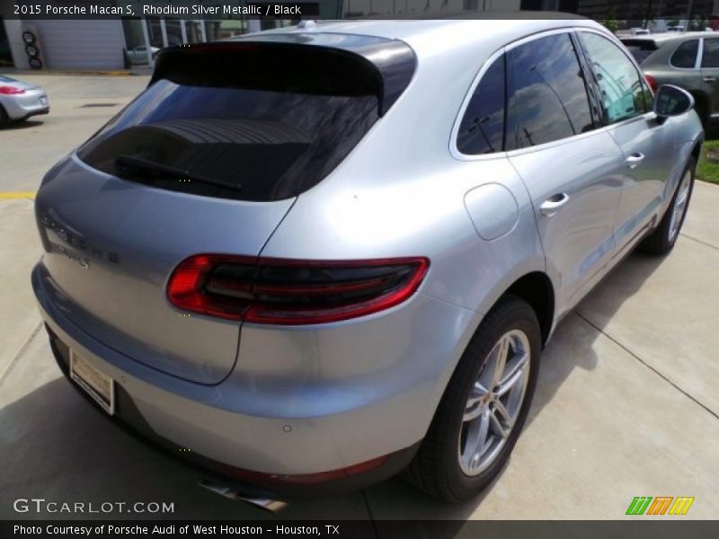 Rhodium Silver Metallic / Black 2015 Porsche Macan S