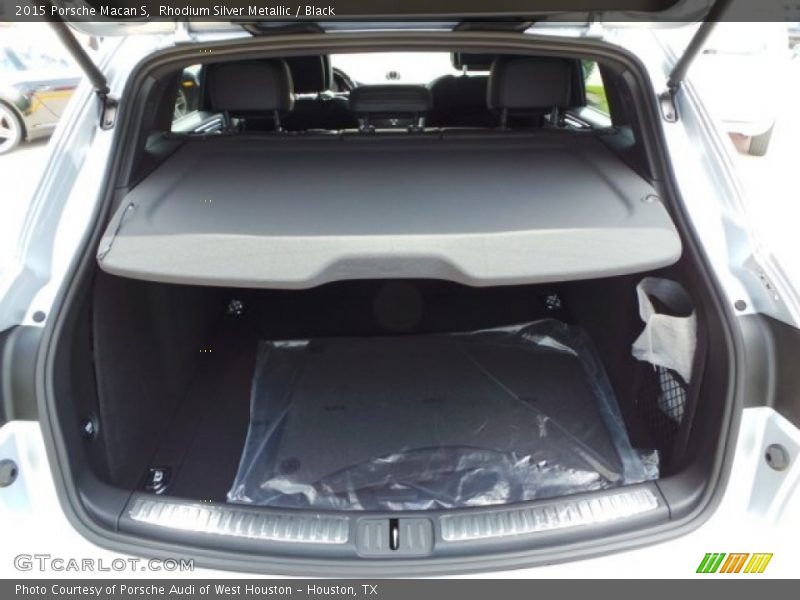  2015 Macan S Trunk