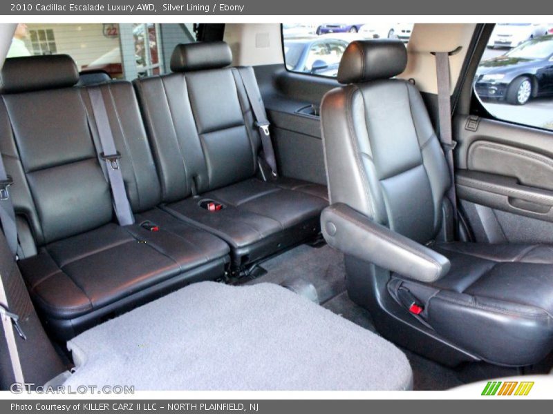 Silver Lining / Ebony 2010 Cadillac Escalade Luxury AWD