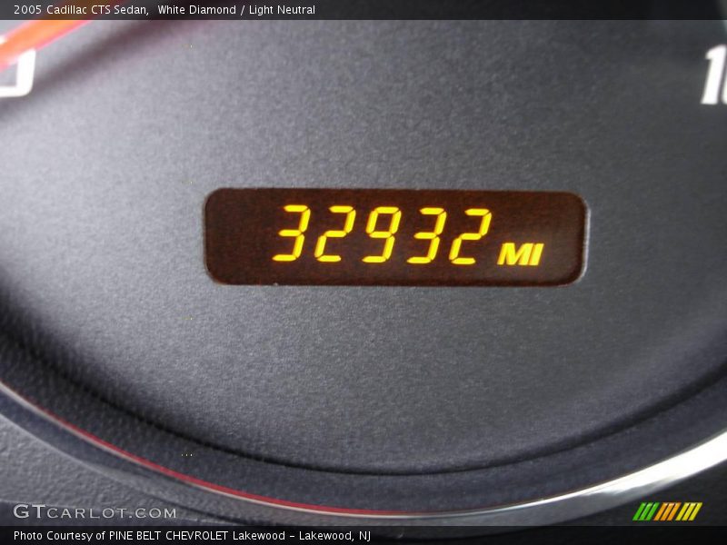 White Diamond / Light Neutral 2005 Cadillac CTS Sedan