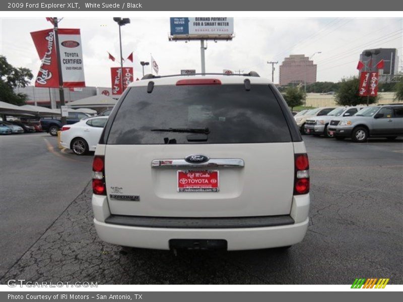 White Suede / Black 2009 Ford Explorer XLT