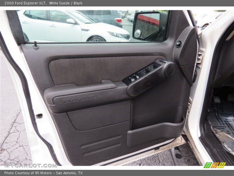 White Suede / Black 2009 Ford Explorer XLT