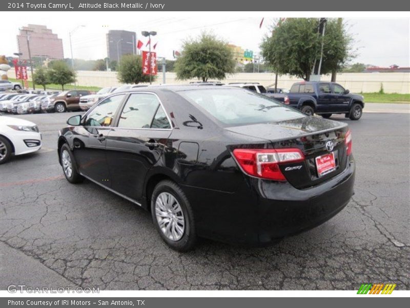 Attitude Black Metallic / Ivory 2014 Toyota Camry L