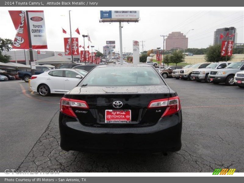 Attitude Black Metallic / Ivory 2014 Toyota Camry L