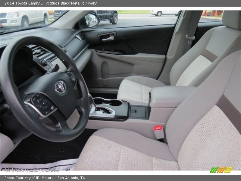 Attitude Black Metallic / Ivory 2014 Toyota Camry L