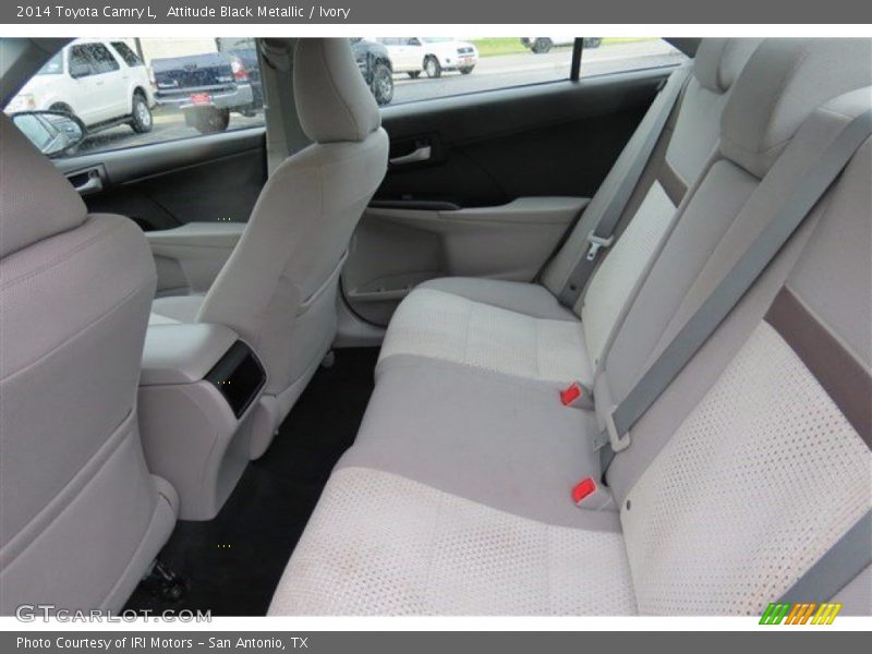 Attitude Black Metallic / Ivory 2014 Toyota Camry L