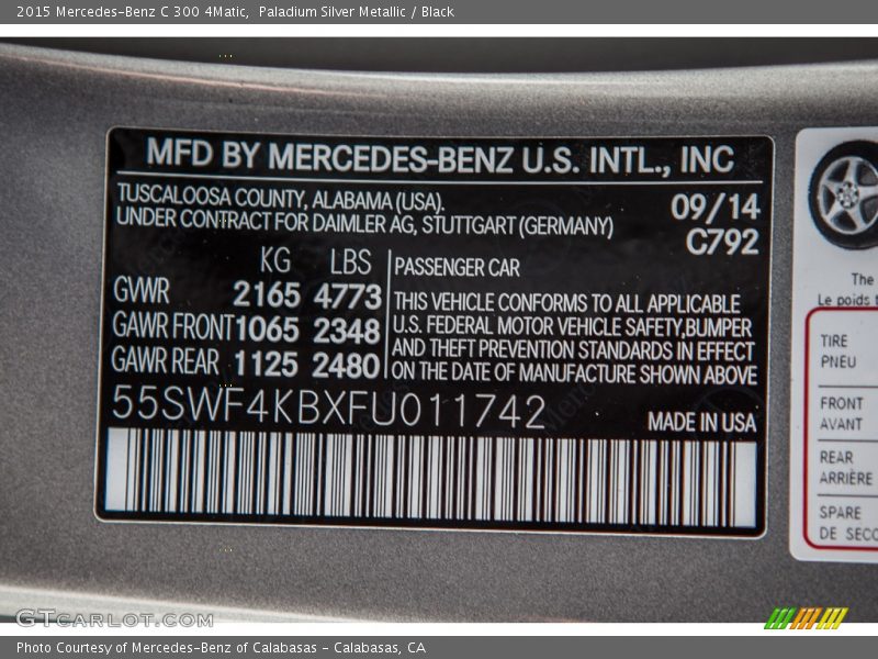 Paladium Silver Metallic / Black 2015 Mercedes-Benz C 300 4Matic