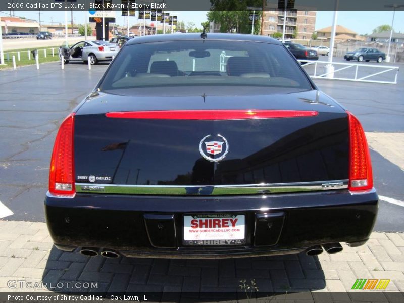 Black Raven / Ebony Black 2006 Cadillac DTS Luxury