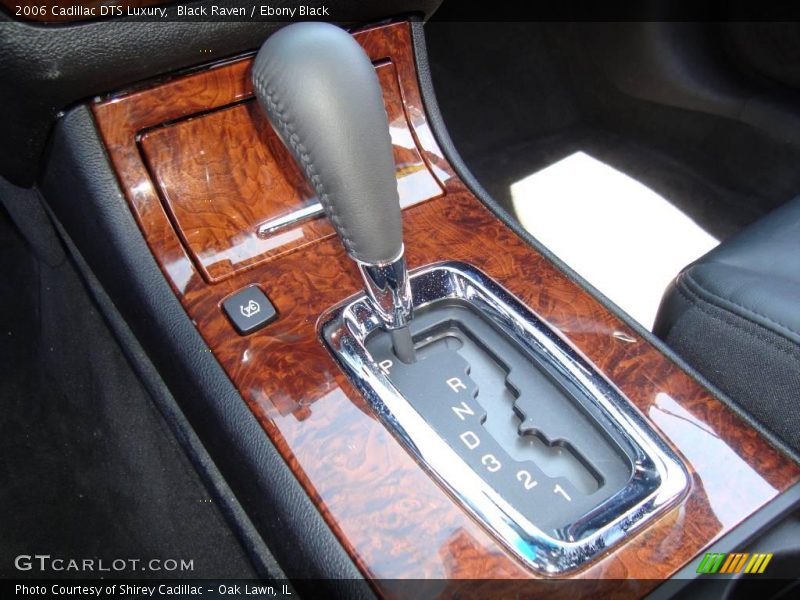 Black Raven / Ebony Black 2006 Cadillac DTS Luxury