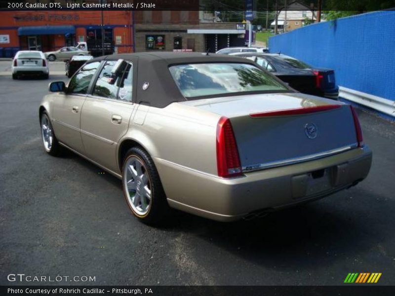 Light Cashmere Metallic / Shale 2006 Cadillac DTS