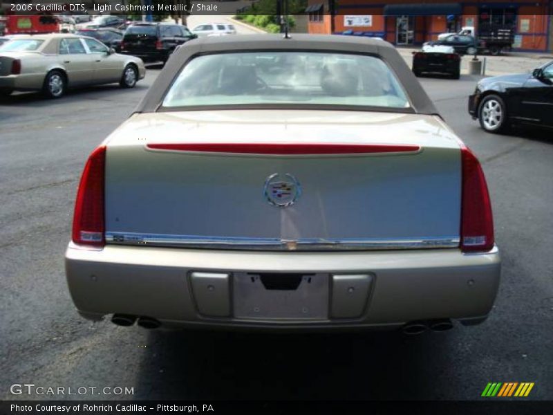 Light Cashmere Metallic / Shale 2006 Cadillac DTS