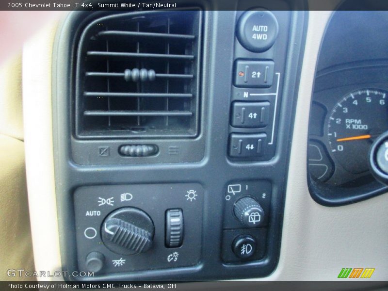 Summit White / Tan/Neutral 2005 Chevrolet Tahoe LT 4x4