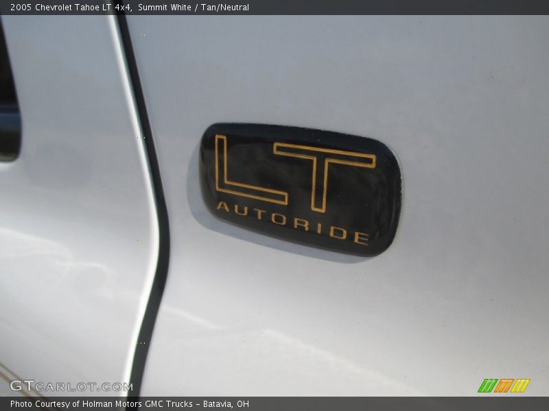 Summit White / Tan/Neutral 2005 Chevrolet Tahoe LT 4x4