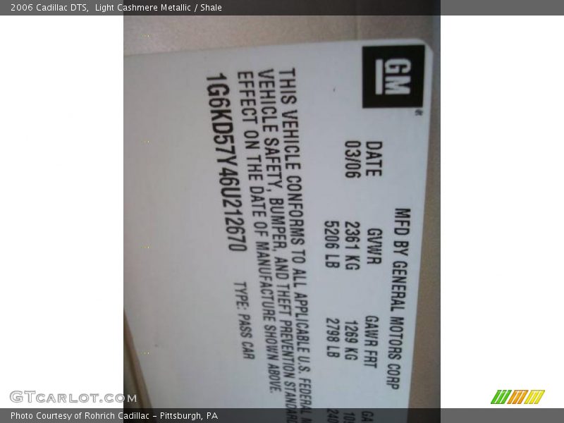Light Cashmere Metallic / Shale 2006 Cadillac DTS