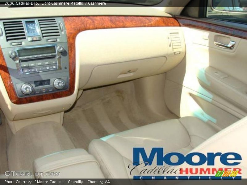 Light Cashmere Metallic / Cashmere 2006 Cadillac DTS